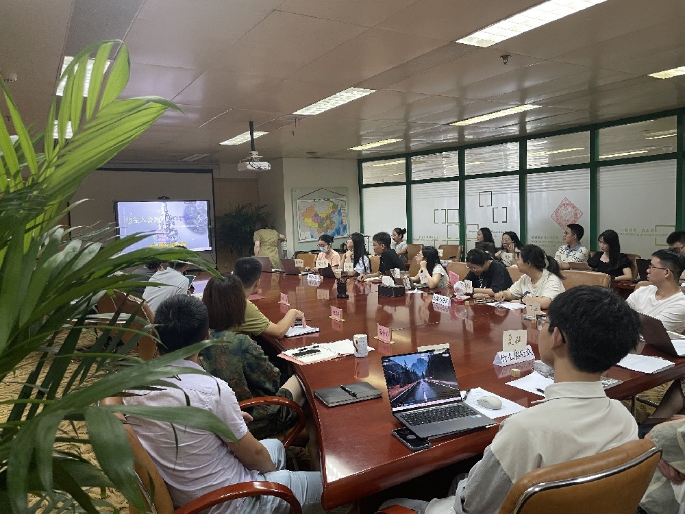 点燃激情 绽放成长